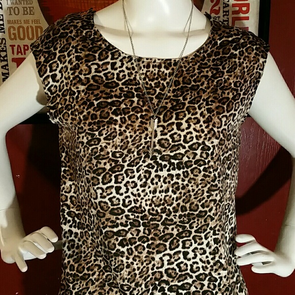 EUC Ellen Tracy Animal Print Sleeveless Blouse - Picture 2 of 6